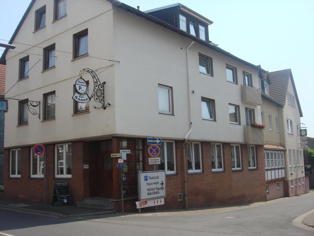 Hotel Zur Sonne Kirchhain Esterno foto